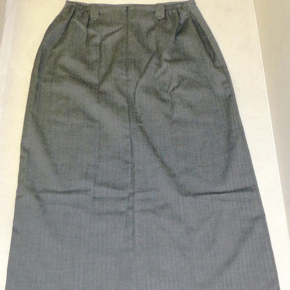 Requirements Herringbone Skirt Woman's Size 10 Black Gray Classic Look